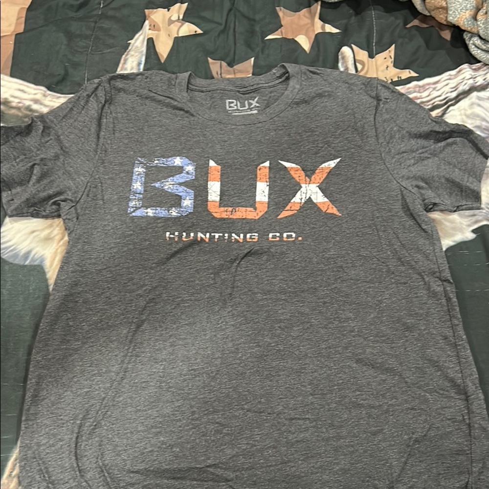 Gray Bux hunting co Men's T-Shirt